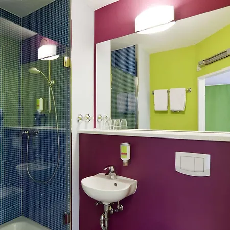 イビス スタイル デュッセルドルフ 3*