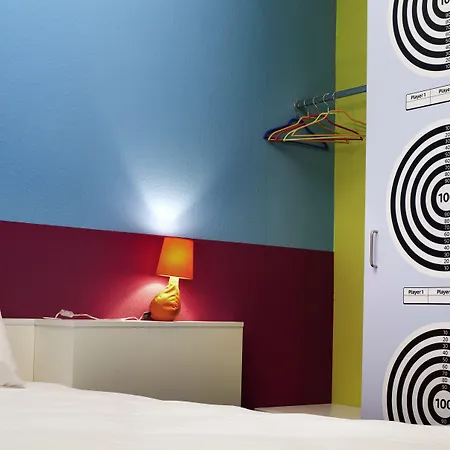 ホテル イビス スタイル デュッセルドルフ ノイス