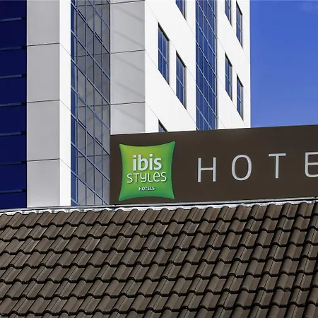 Ibis Styles Duesseldorf-neuss Szálloda 3*