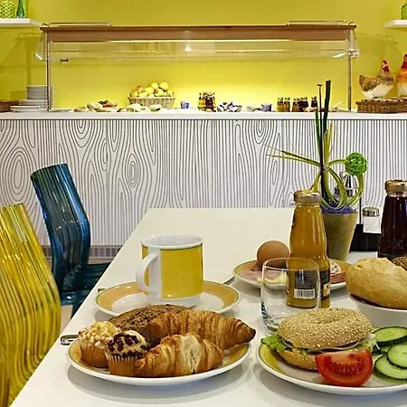 Ibis Styles Duesseldorf-neuss מלון